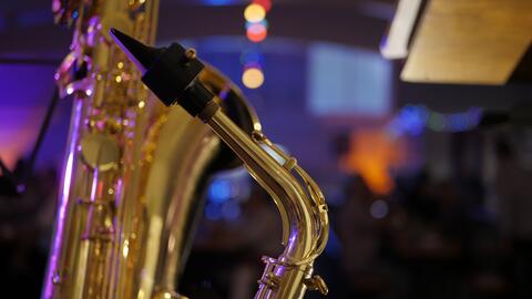 2022-jazz-saxophon-lichter-c-pixabay